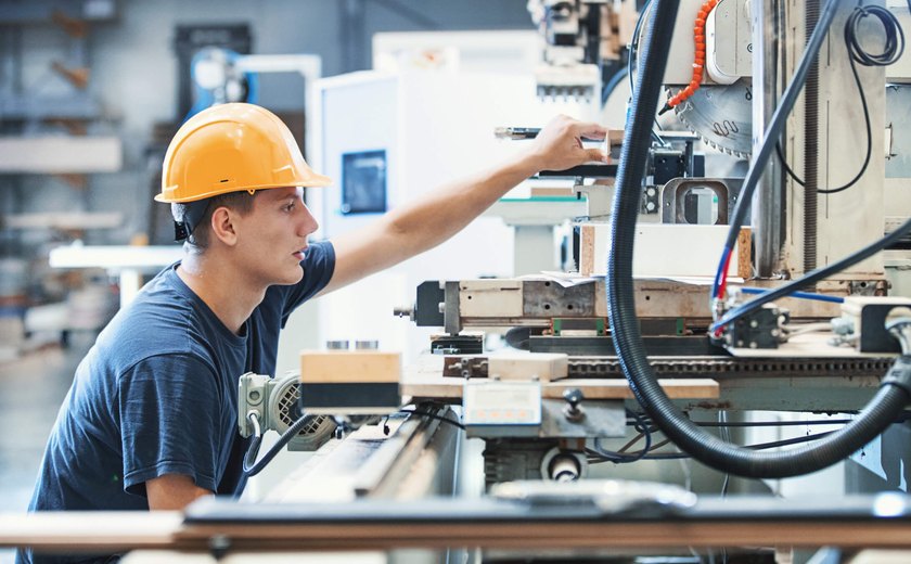 Sine Maceió oferece 100 vagas para operador de produção com contratação imediata no Mato Grosso