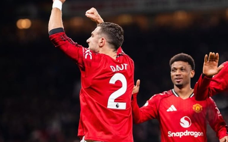 Manchester United empata com o West Ham e desperdiça chance de encostar nos líderes