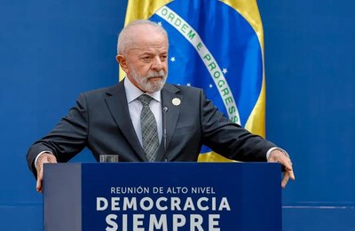 Democracia corre risco como no período nazista, diz Lula