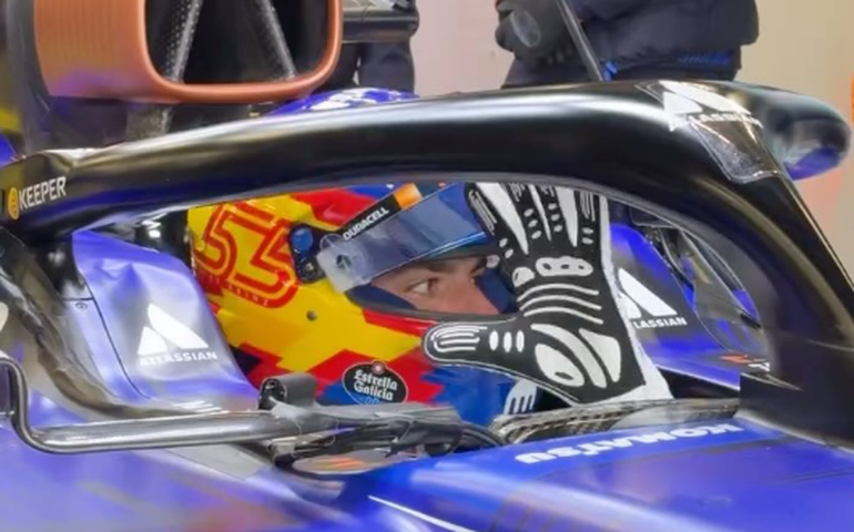 Carlos Sainz testa novo carro da Williams pela primeira vez