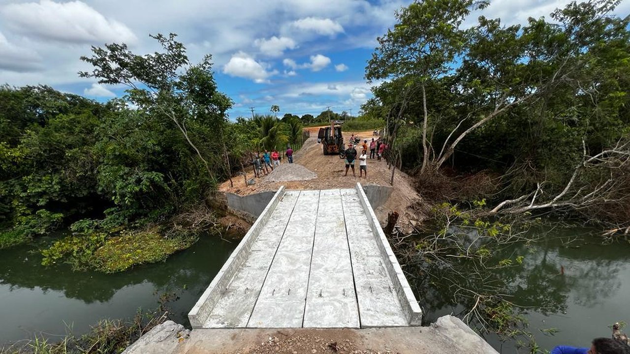 Prefeitura de Penedo conclui segunda ponte de concreto da estrada da Ponta Mofina