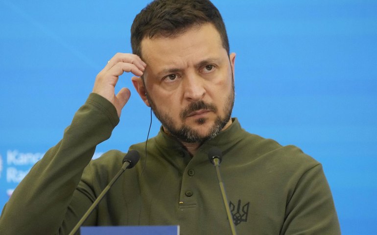 Zelensky envia forte sinal de disponibilidade para desistir de territórios, diz mídia