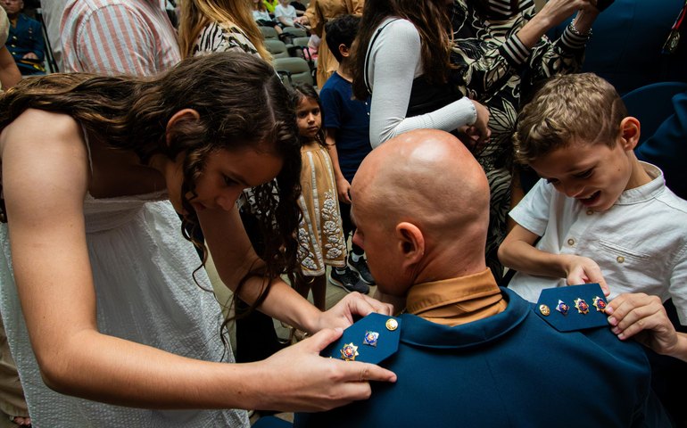 Corpo de Bombeiros realiza formatura de promoção para 70 oficiais e praças