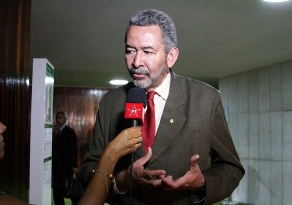 Paulão é reeleito para a presidência do PT em Alagoas