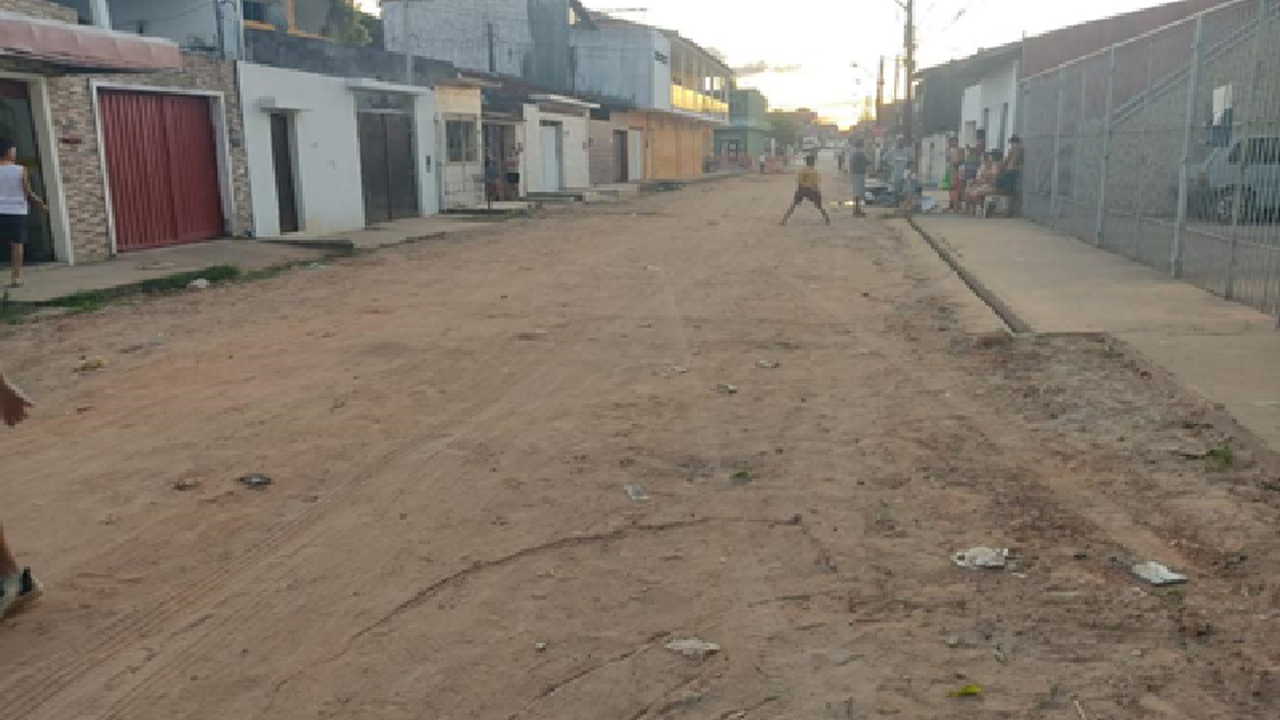 Vereador Aldo Loureiro solicita pavimentação de rua no bairro Santa Lúcia