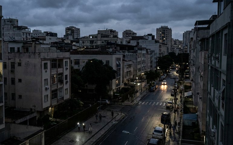 Trechos de Flamengo e Botafogo ficam sem luz; Light nega apagão