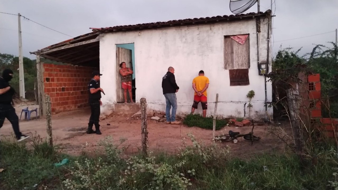 Polícia Civil de Alagoas cumpre mandados de prisão por homicídio ocorrido em São Paulo