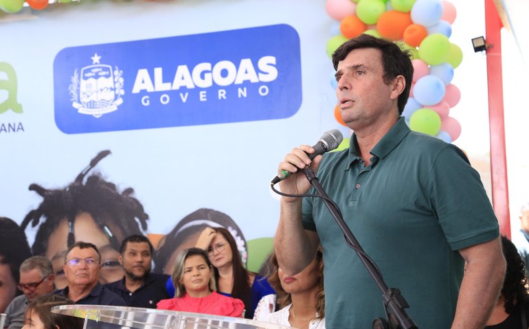 Em 2022, analfabetismo recua em Alagoas e governo destaca programas de inclusão