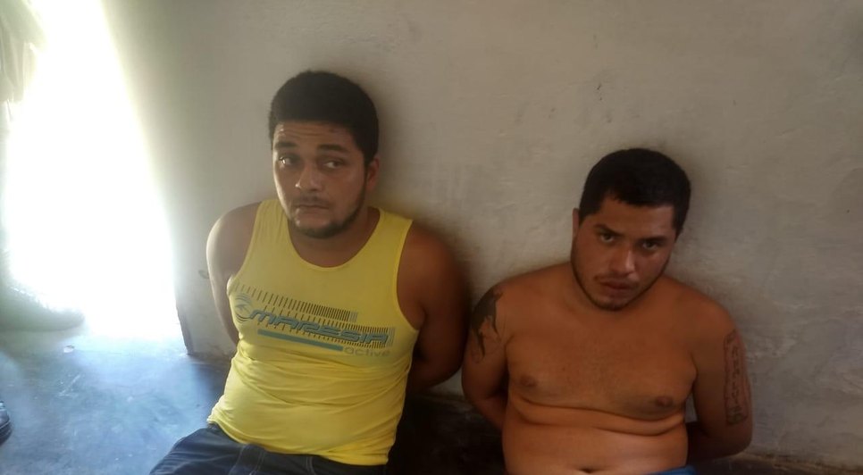 dois homens presos com drogas / Foto: BPRp