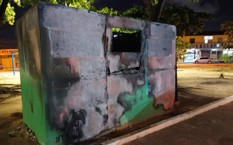Ponto de Entrega Voluntária de material reciclável é vandalizado no Feitosa