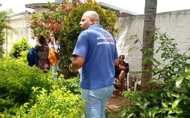 Anjos da Paz acolhem dependentes químicos em situação de rua em Arapiraca