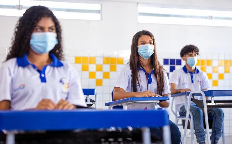 Rede estadual oferta mais de 7.600 vagas para novatos na pré-matrícula em Arapiraca e região