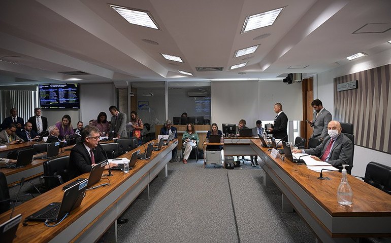 Comissão aprova criação de Frente em Defesa do Transporte Aéreo Nacional