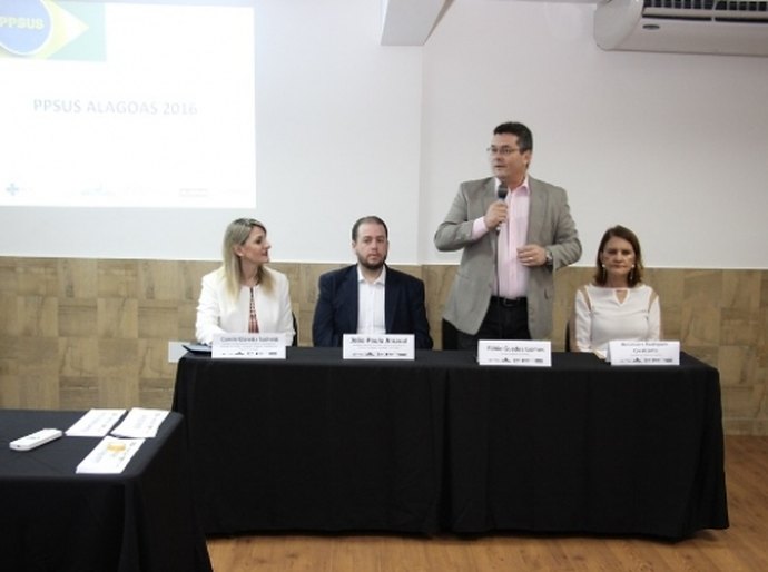 Fapeal e Sesau promovem reunião entre pesquisadores e técnicos
