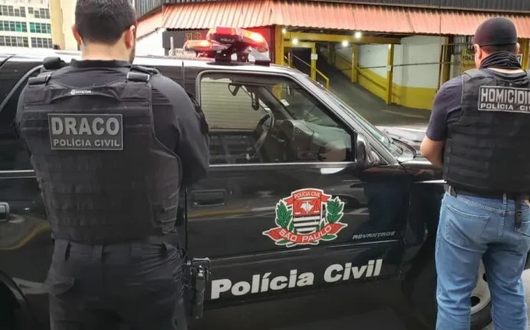 Quadrilha que aplicava golpe da falsa central de banco é presa na Barra da Tijuca; bando faturou R$ 25 milhões em três anos