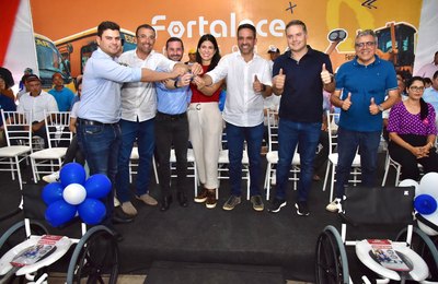 Prefeito Theobaldo Cintra entrega veículos e novas obras à população de Major 