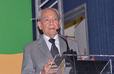 Ex-ministro Waldir Pires morre aos 91 anos em Salvador 