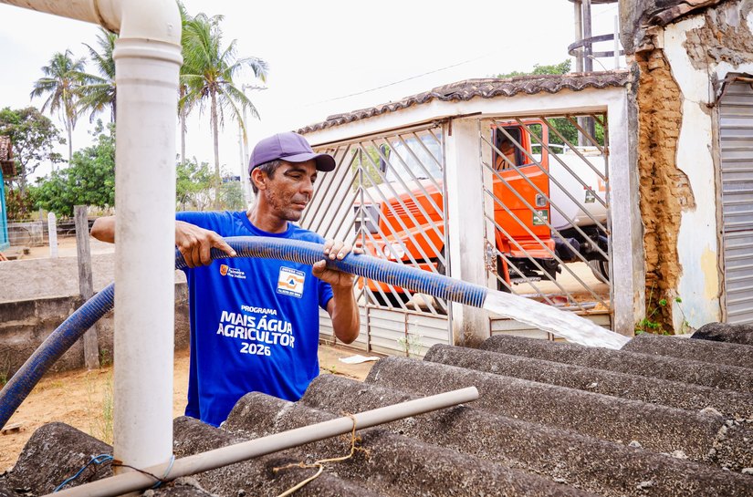 Prefeita Tia Júlia lança edição 2026 do programa Mais Água Agricultor