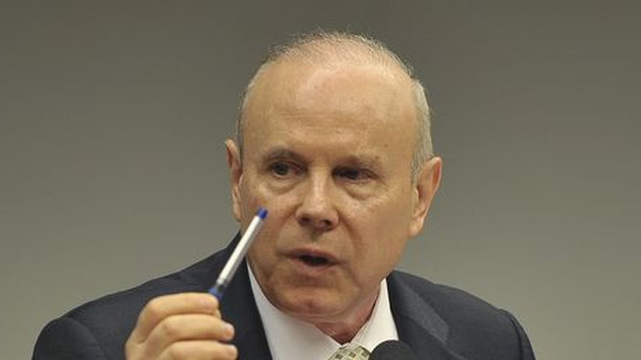 Mantega: compromissos da área econômica serão mantidos nos próximos quatro anos