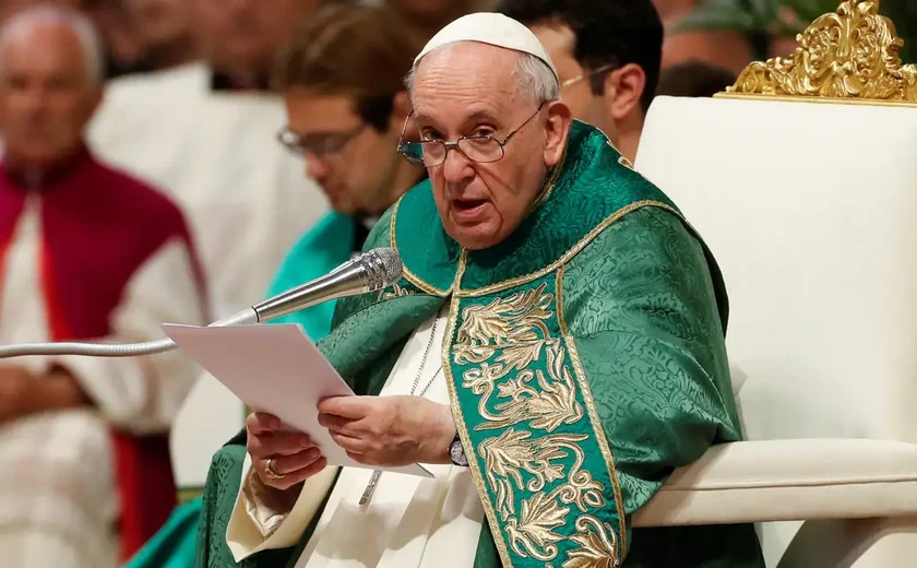 Papa Francisco Oferece Desculpas por Palavras Ofensivas sobre Comunidade LGBT