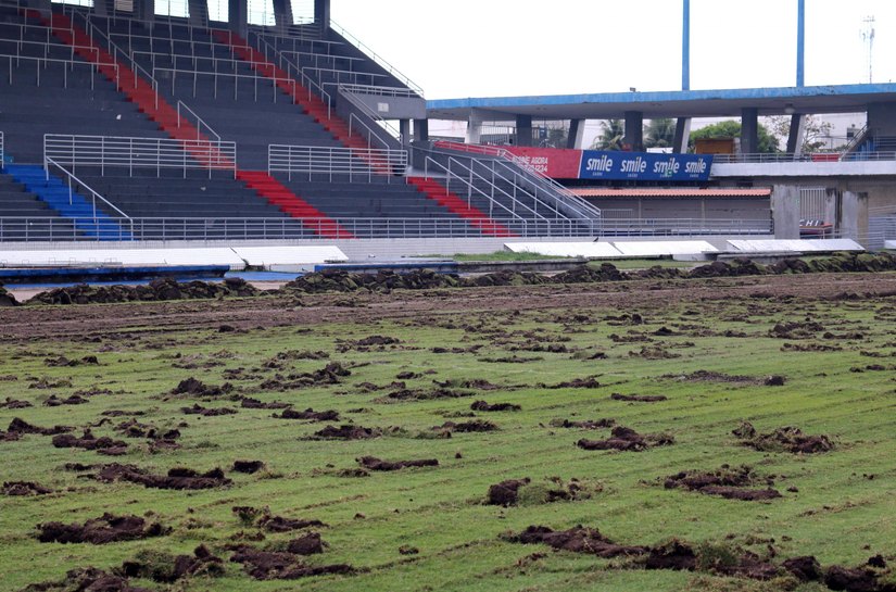 Selaj inicia obras de instalação de nova drenagem, irrigação e gramado do Rei Pelé