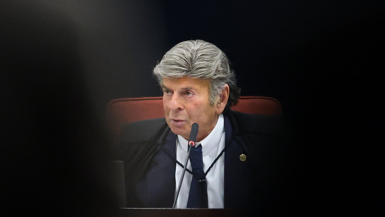 Fux pede acesso a processos contra Jair Bolsonaro no STF