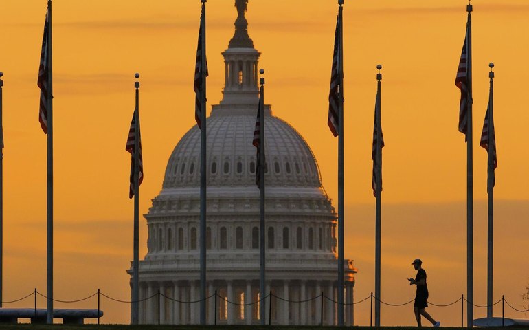 Tarifas de Trump contra BRICS será grande desafio para presidência do Brasil, diz analista
