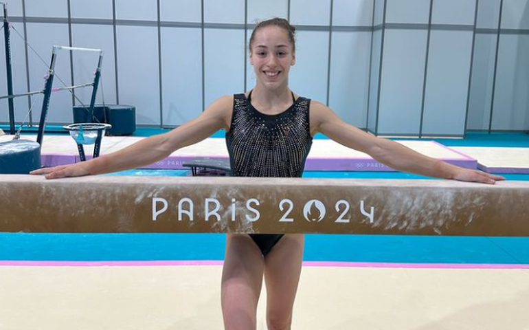 Franco-argelina impressiona e conquista 1ª medalha olímpica do continente africano na ginástica