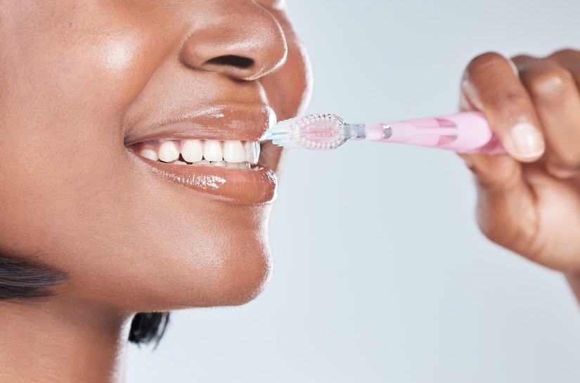 Ano novo, sorriso saudável: guia prático com 3 dicas para cuidar da saúde bucal