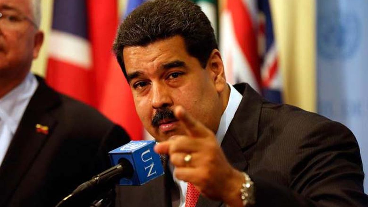 Revogada a portaria que impedia a presença de Nicolás Maduro na posse de Lula