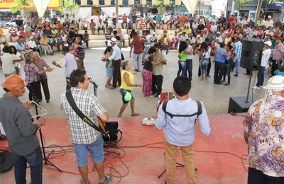 “Cultura na Praça” transforma Centro de Arapiraca em palhoção a céu aberto