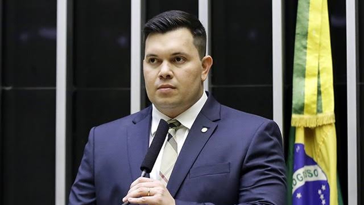 Deputados defendem maior aproximação do Brasil com China e BRICS