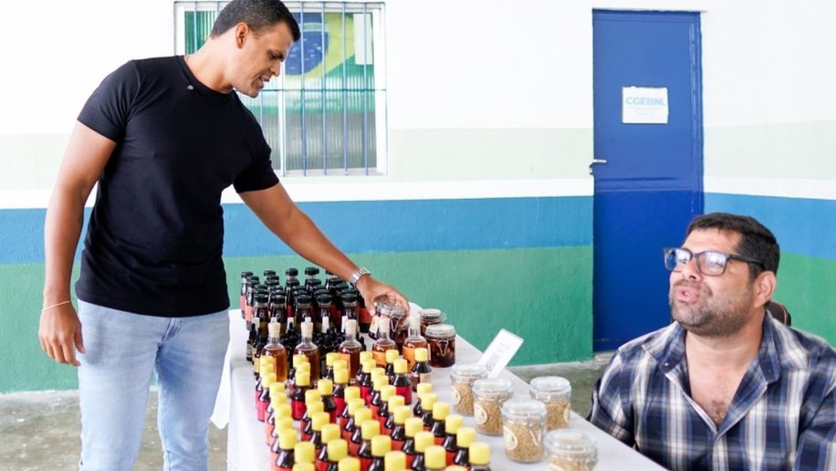 Educação de Maceió valoriza produtores locais com Feira da Agricultura Familiar