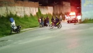 Homem é morto com tiros na cabeça e funcionário de borracharia fica ferido em São Cristóvão
