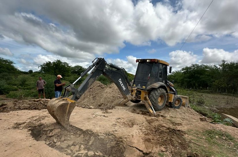 Em regime de plantão , Prefeitura de Delmiro Gouveia realiza diversas ações neste domingo