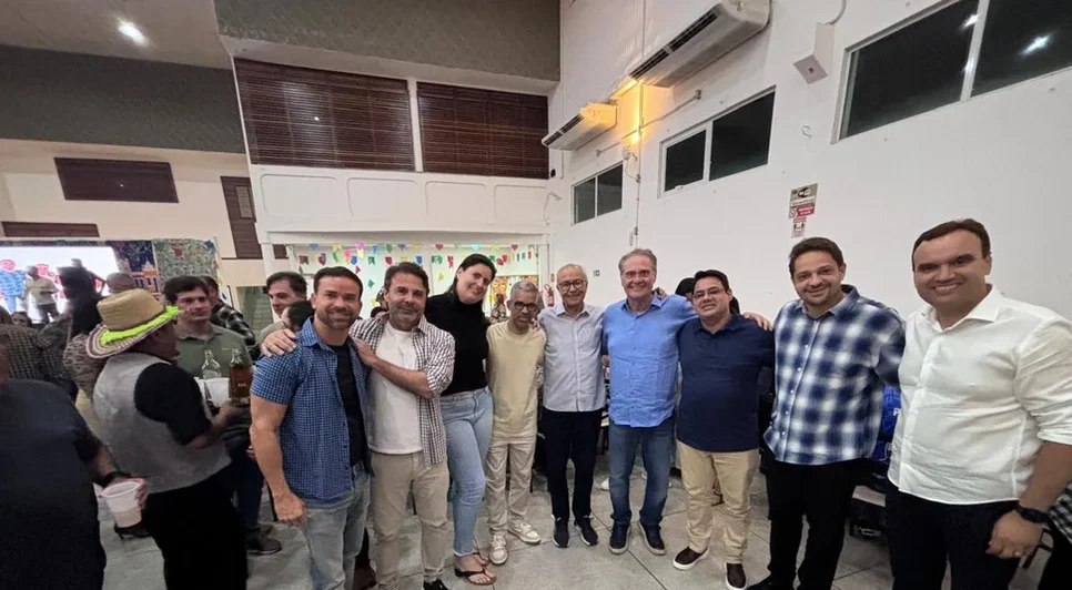 Áudio atribuído a uma servidora relata suposta pressão para participação em confraternização promovida pelo diretor do HGE, que afirmou durante o evento que os convidados foram "escolhidos a dedo". - Foto: Reprodução