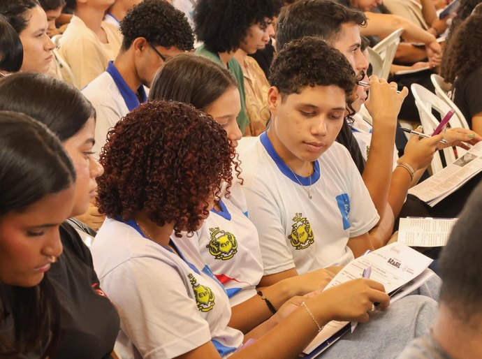 Estudantes da rede estadual se destacam na redação do Enem