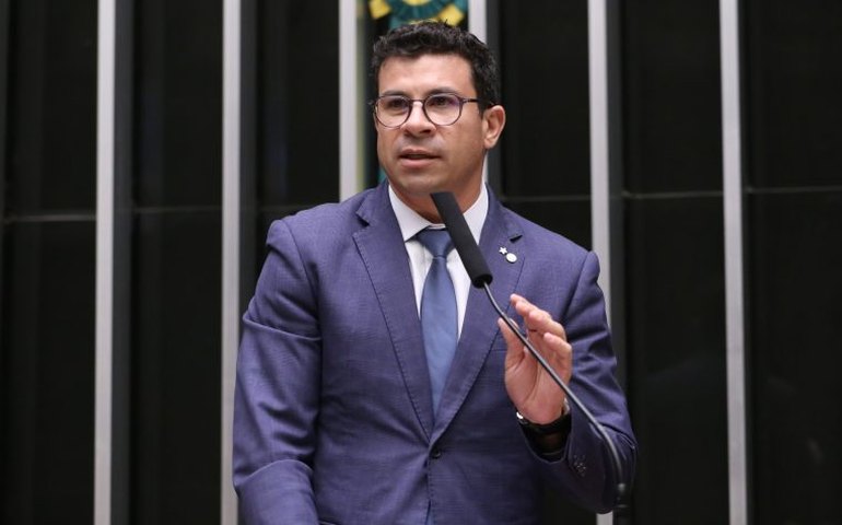 Câmara aprova projeto que reconhece poesia do Pajeú como patrimônio cultural nacional