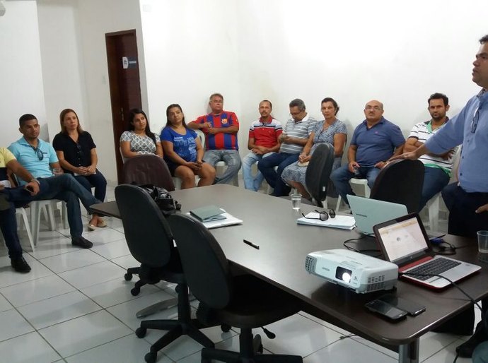 Comerciantes de Traipu participam de capacitação sobre licitação na modalidade pregão eletrônico