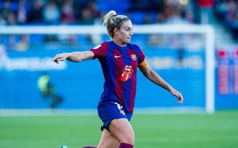 Alexia Putellas, duas vezes melhor jogadora de futebol do mundo, será operada nesta 4ª feira