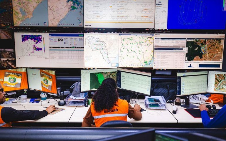 Telefone 199 da Defesa Civil de Maceió está indisponível para manutenção