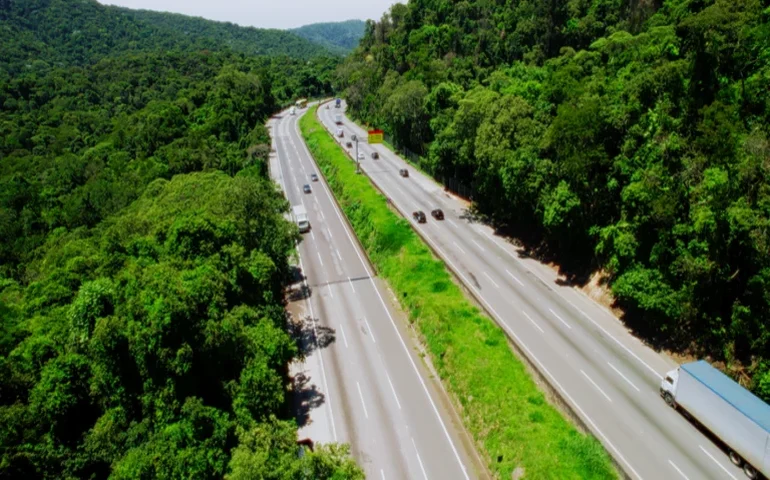 Motiva vence leilão da concessão da Fernão Dias com deságio de 17,05%