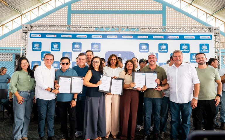 Governo do Estado investe mais de R$ 50 milhões em Pariconha e autoriza início da Rodovia do Moxotó