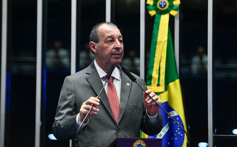 Relator aliado de Lula apresenta parecer favorável à recondução de Gonet à PGR em comissão do Senado