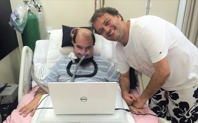 Banda doará valor arrecadado através de visualizações no YouTube para portadores de doença degenerativa