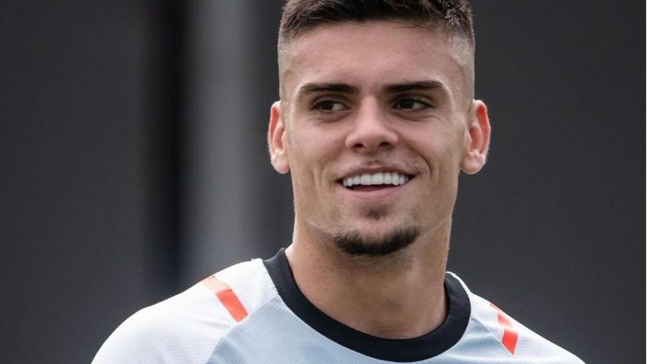 Vasco confirma a venda de Gabriel Pec para o Los Angeles Galaxy e jogador faz emotiva despedida