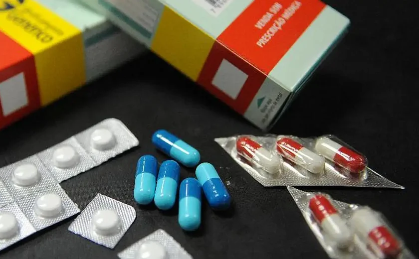 CFM pede revogação de ato que permite aos enfermeiros prescrever antibióticos