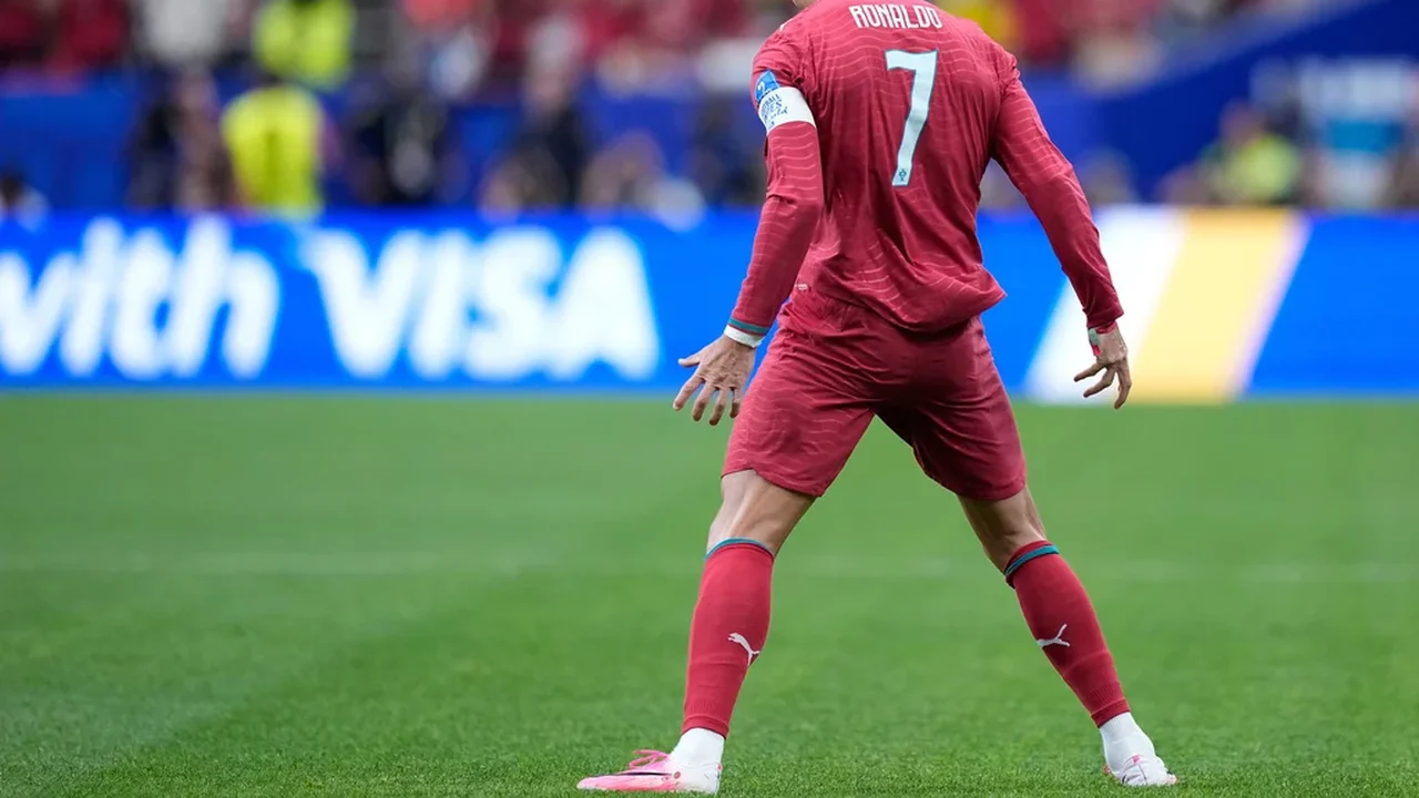 Cristiano Ronaldo deixa concentração após entrevero com Jesus e pode se aposentar de Portugal