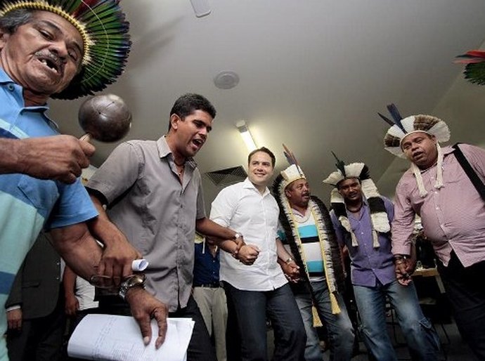 Renan Filho garante entrega de escolas para comunidades indígenas do Estado