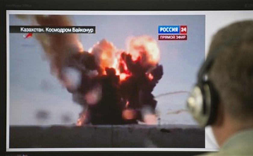 Foguete russo explode durante lançamento e deixa nuvem de fumaça tóxica
